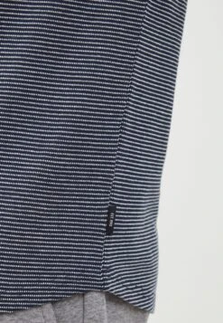 Indicode Jeans Idmorler - T-Shirt Print - Navy -Indicode Jeans Verkoop 07160854fbeb4af4a293e30504ff23c9