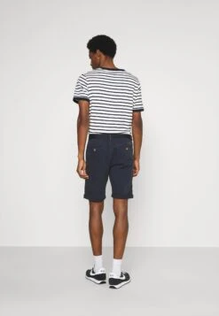 Indicode Jeans Kaiser Chino Exclusiv - Shorts - Navy -Indicode Jeans Verkoop 4a79f72234934104bfdd9d3c008beec7