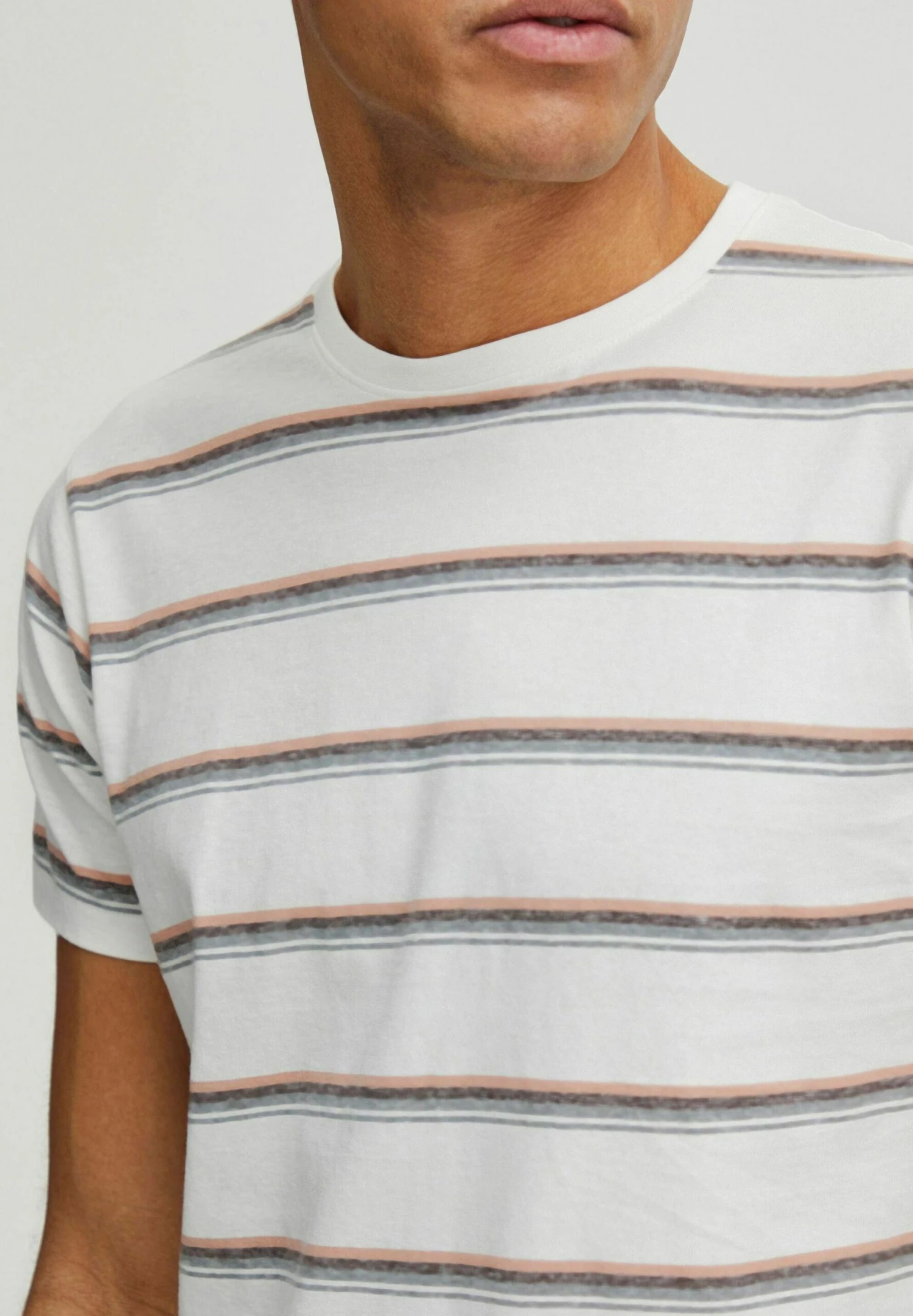 Indicode Jeans T-Shirt Print - Vanilla Ice 4 Indicode Jeans T-Shirt Print - Vanilla Ice - Image 4