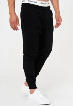 Indicode Jeans Sweatpants Tapered Broek Eberline Heren Zwart -Indicode Jeans Verkoop ac610f3837408382cb8fd5a135cb1310