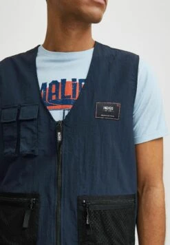 Indicode Jeans Idpiet - Bodywarmer - Navy 9 Indicode Jeans Idpiet - Bodywarmer - Navy -Indicode Jeans Verkoop cbe1a4a73cb84c6dbd03fd54b9a08fc8