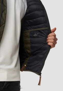 Indicode Jeans Tussenjassen Tussenjas Bowers Heren Groen -Indicode Jeans Verkoop ccbe827d255fb0071f3d3e7688ca2495