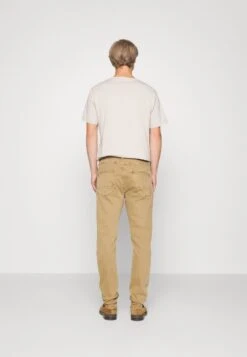 Indicode Jeans Incalli - Relaxed Fit Jeans - Otter -Indicode Jeans Verkoop cf1bef259d8940fda80d142b5781e198