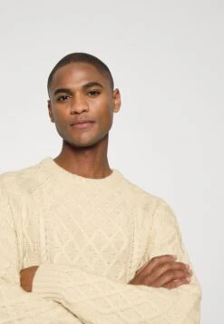 Indicode Jeans Bussel - Trui - White Asparges -Indicode Jeans Verkoop e539f028590241d6a76bdc45e0dedaa0