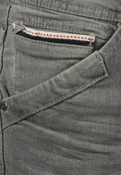 Indicode Jeans Idalessio - Jeansshort - Light Grey 9 Indicode Jeans Idalessio - Jeansshort - Light Grey -Indicode Jeans Verkoop e84fc2d0ab904480be1892d52822f7cf